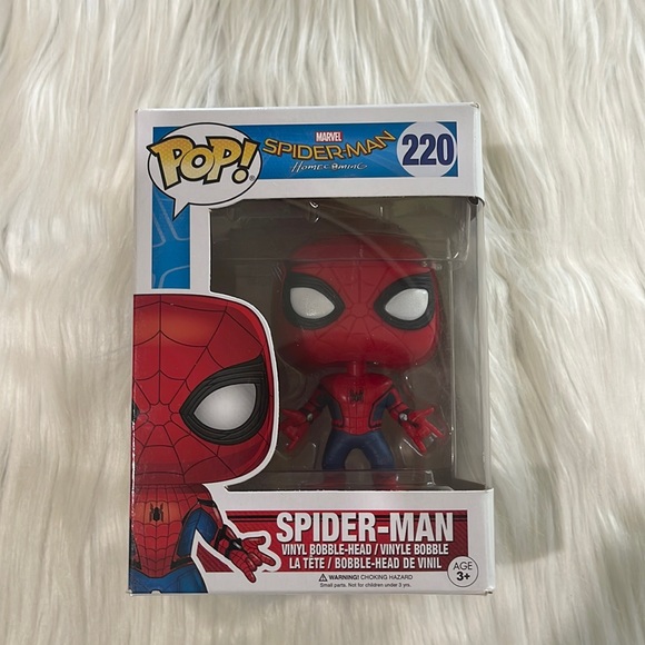 POP! Funko Marvel Collector Spider-Man Homecoming Exclusive Action Pose Figure